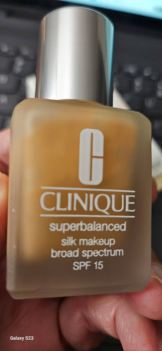 Clinique Super Balanced silk makeup broad spectrum SPF 15 - Bamboo 09 Y Pay More