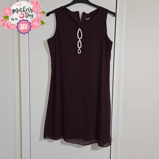SLNY Burgundy Chiffon Dress Size 10, 3 Tear Drop Waist 18"  Mother's Day Special Y Pay More