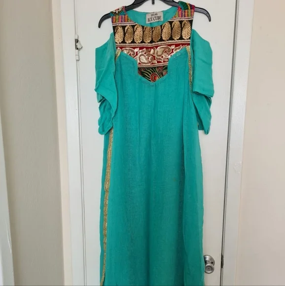 An eastern embroidered Long Abaya Y Pay More