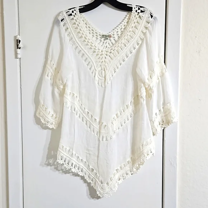 NWOT Vivid Collection Crochet Beach, Size M Y Pay More