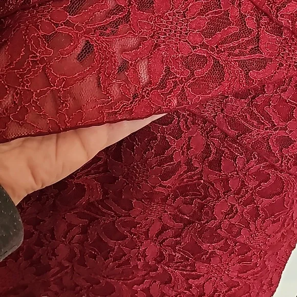 NWOT Scarlett Burgundy Lace Dress 4 Y Pay More