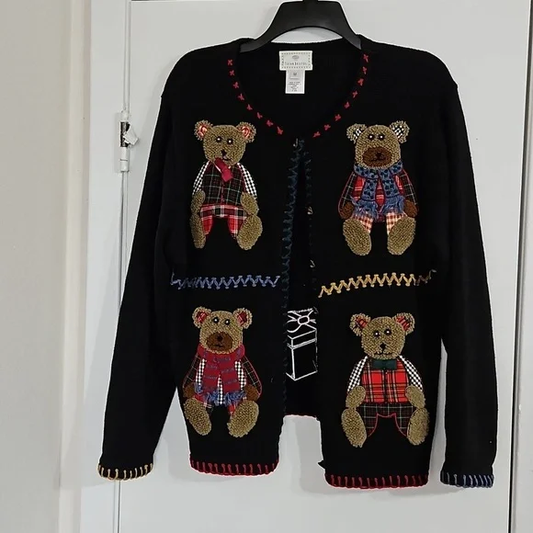 THE cutest Christmas Sweater size M Y Pay More