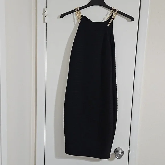 Party dress size 4 Y Pay More