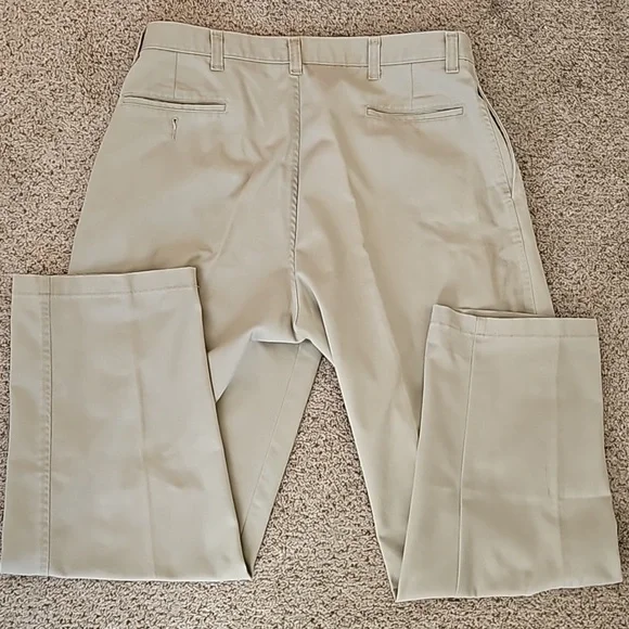 Wrangler Khaki Pants Size 38X30 Y Pay More