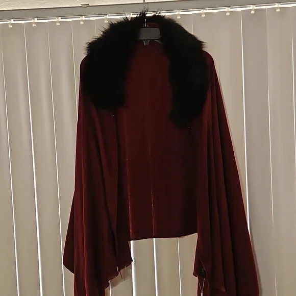 NWT Overall Shawl in Red Y Pay More