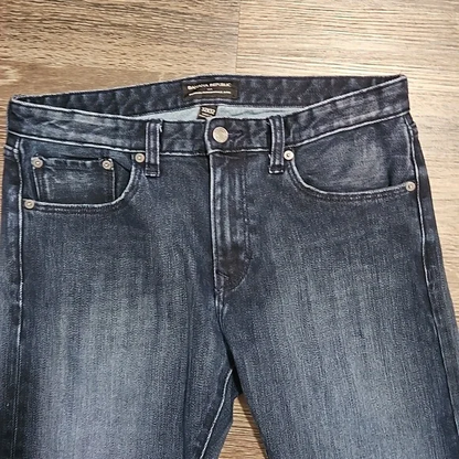 Banana Republic Jeans size 32 Y Pay More