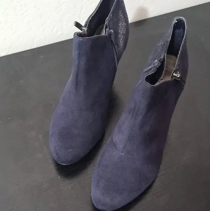 NWOT elegant NWT M&S navy blue ankle boots Y Pay More