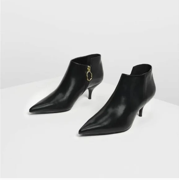 NWOT Charles and Keith pointed Ankle boots Y Pay More