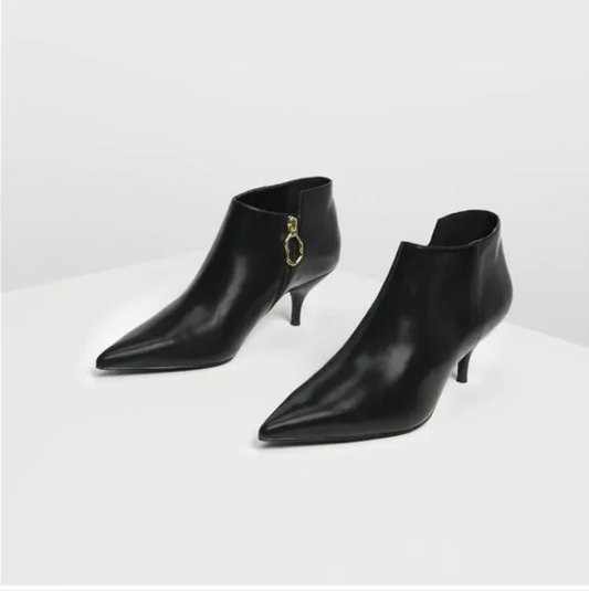 NWOT Charles and Keith pointed Ankle boots Y Pay More