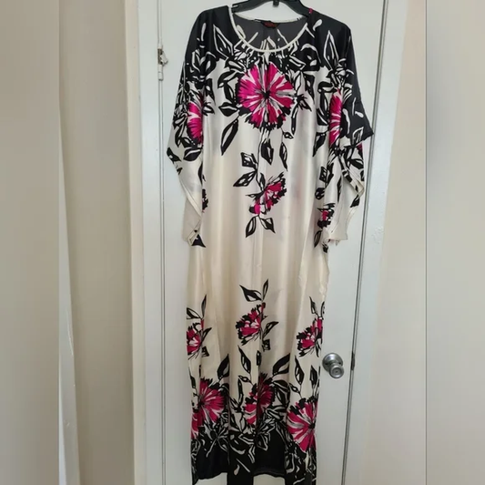 A long floral gown size L Y Pay More